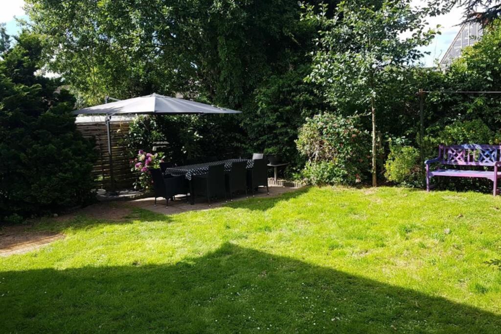 Haushälfte Mit Garten Und Terrasse Achtung Aktuell Baustelle In Der Straße Apartment *