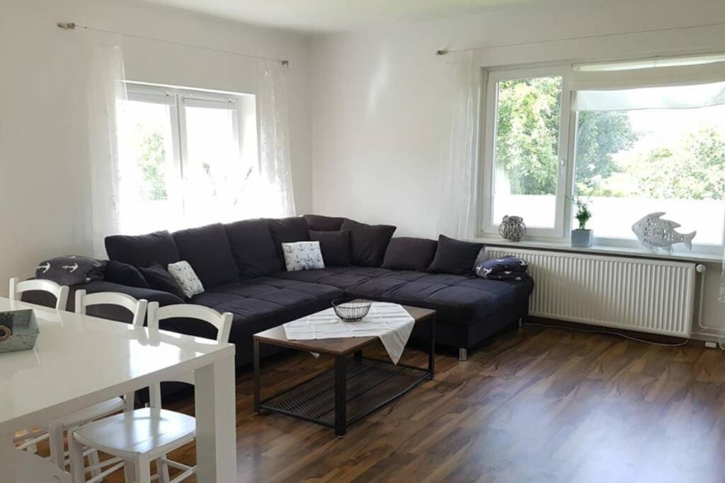 Haushälfte Mit Garten Und Terrasse Achtung Aktuell Baustelle In Der Straße * Flensburg