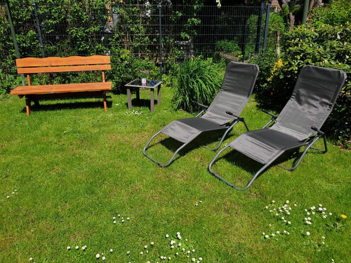 Apartment Haushälfte Mit Garten Und Terrasse Achtung Aktuell Baustelle In Der Straße *